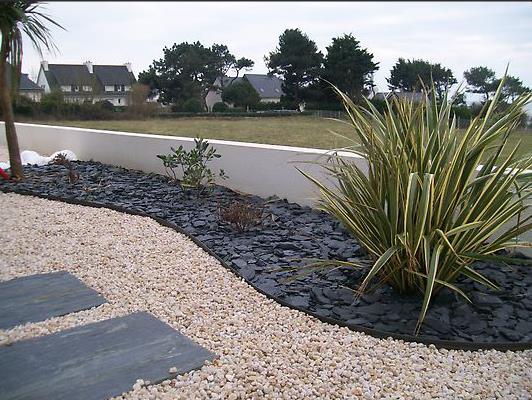 113697-jardin-design-et-contemporain-jardin-mineral-avec-par