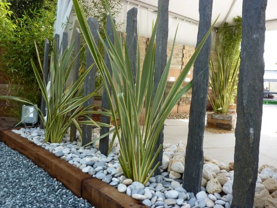 2f5a4678144a3649d7286e6219b6e215