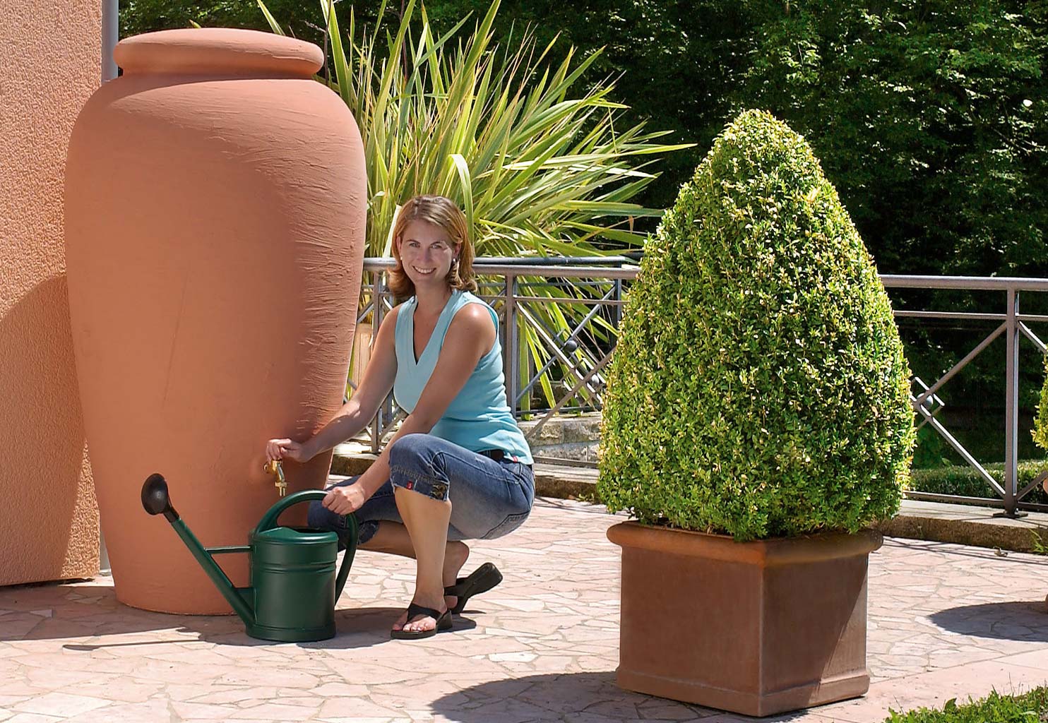 recuperateur_deau_de_pluie_amphore_300l_ou_500l_1