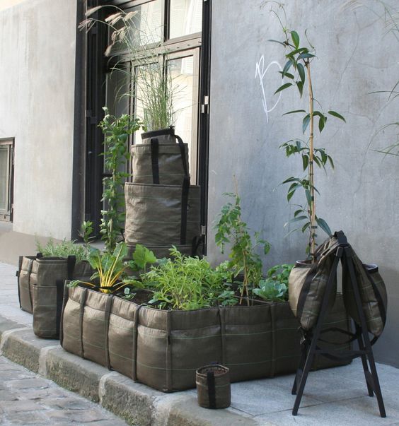 3da6bab5e82c8013a1c0178ae927c2d3