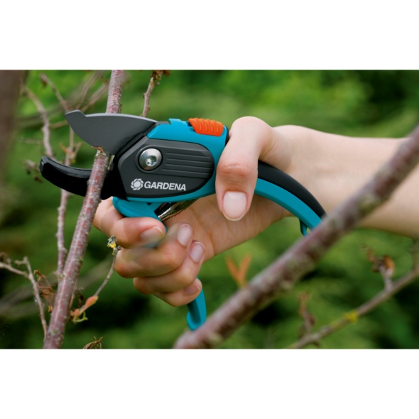 35767-secateur-lame-a-enclume-comfort-gardena-3