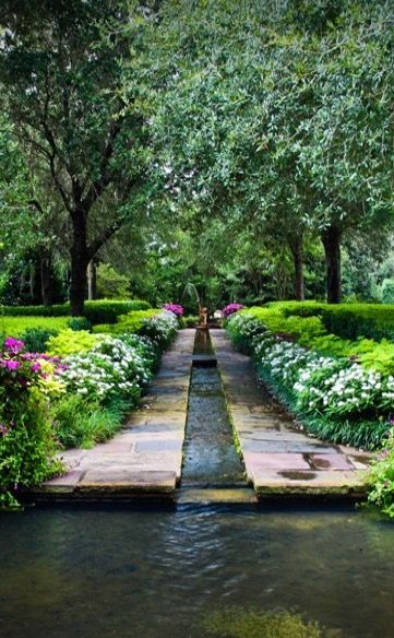 23f7e6d39421793c1f5c35d5cdb1938f